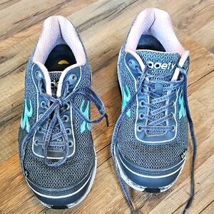 Gravity Defyer Gdefy Gray Sneakers  Womens Size 8